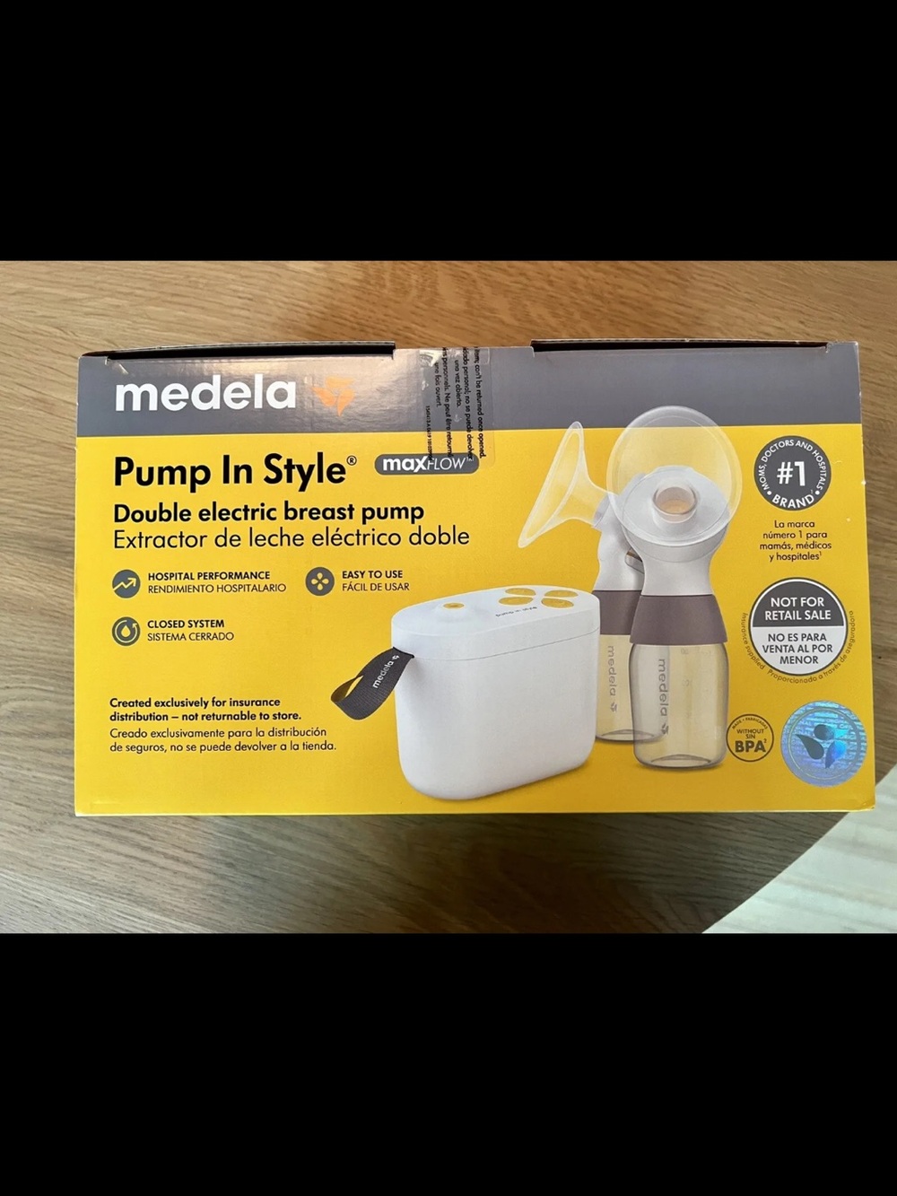 Medela Double Electric Breast Pump in Yellow and White